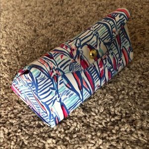 Lilly Pulitzer foldable sunglass case